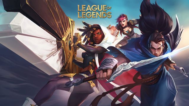 Потрачено на League of Legends (LoL)